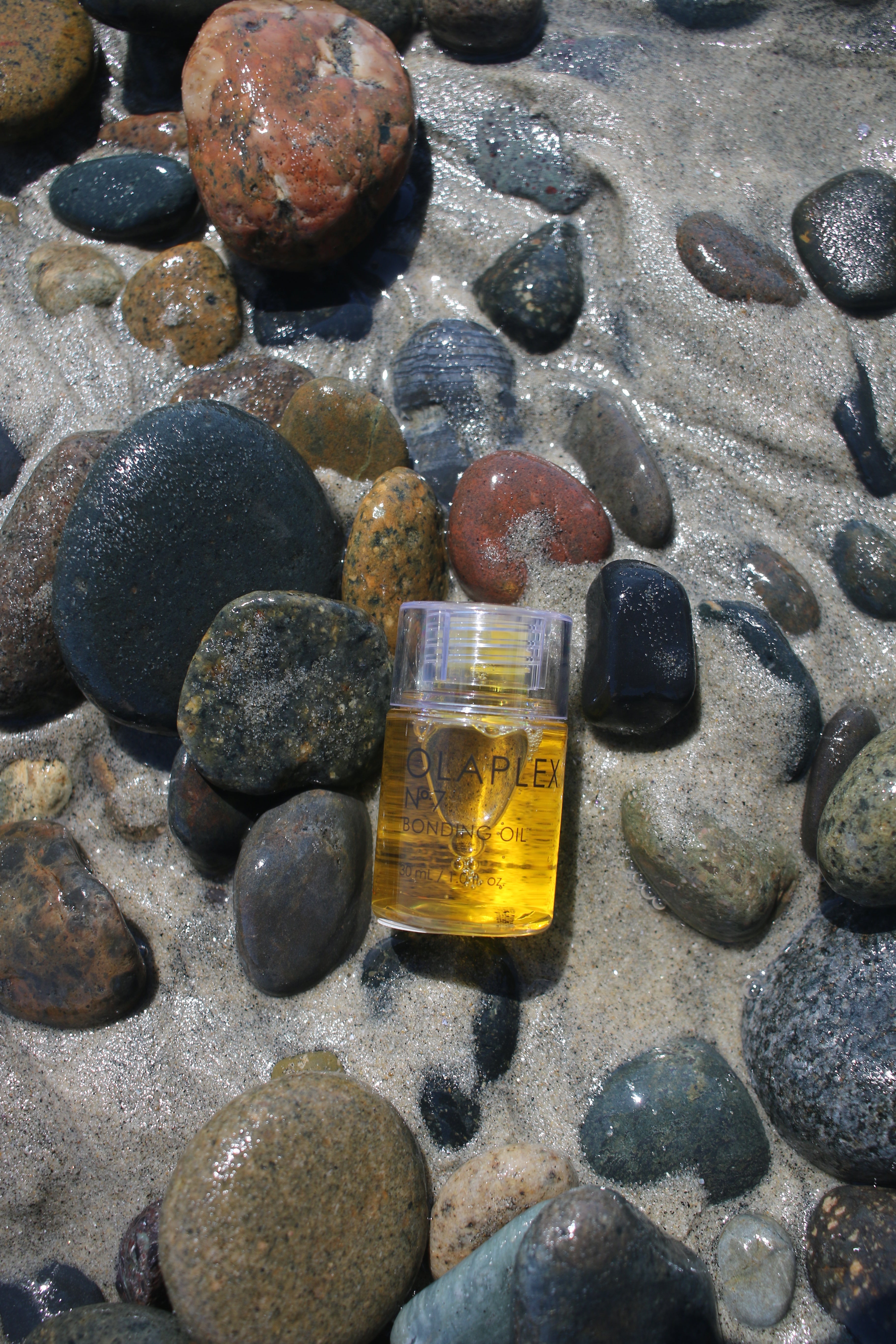 Fall in Love with Your Locks: The Right Way to Use Hair Oil